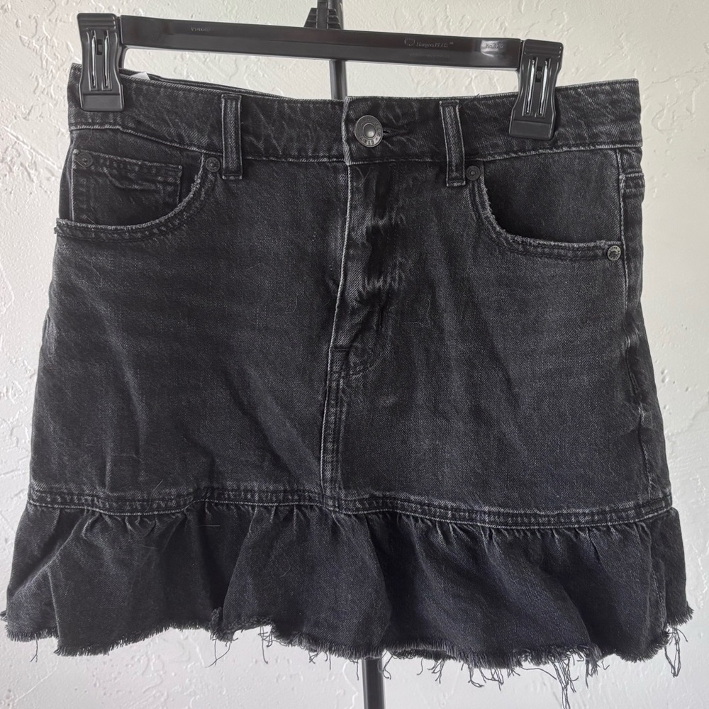 American Eagle Outfitters Black Ruffled Skater Mini Skirt